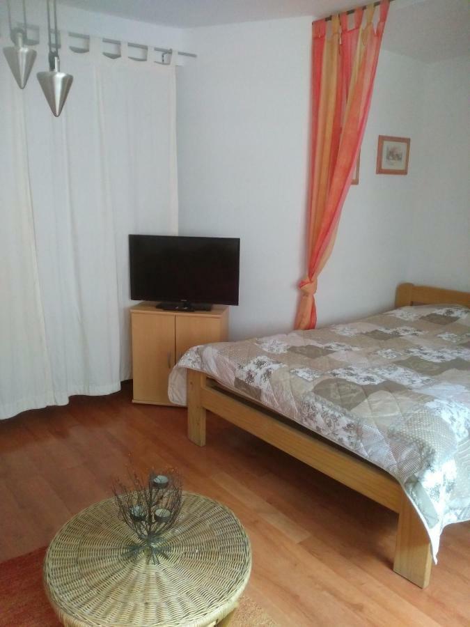 Ferienwohnung Am Siel Ditzum Exterior foto